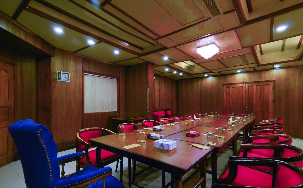 Hotel Galaxy Карачи Экстерьер фото