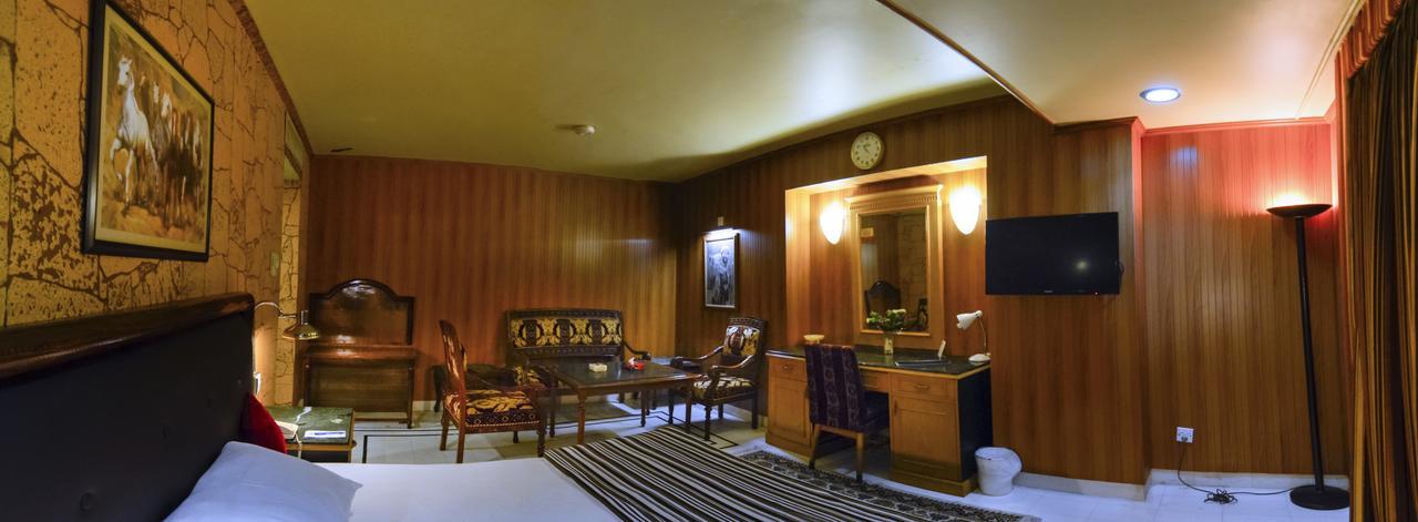 Hotel Galaxy Карачи Экстерьер фото