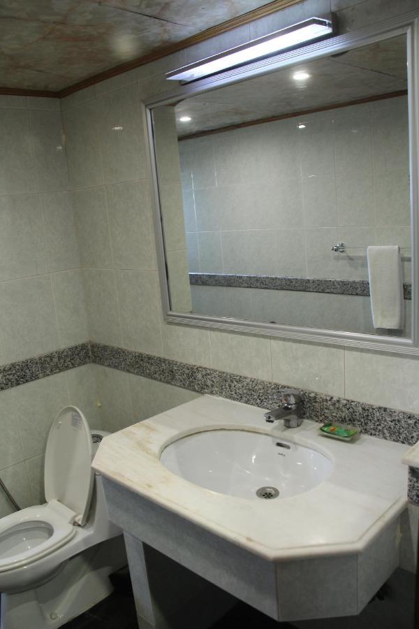 Hotel Galaxy Карачи Экстерьер фото